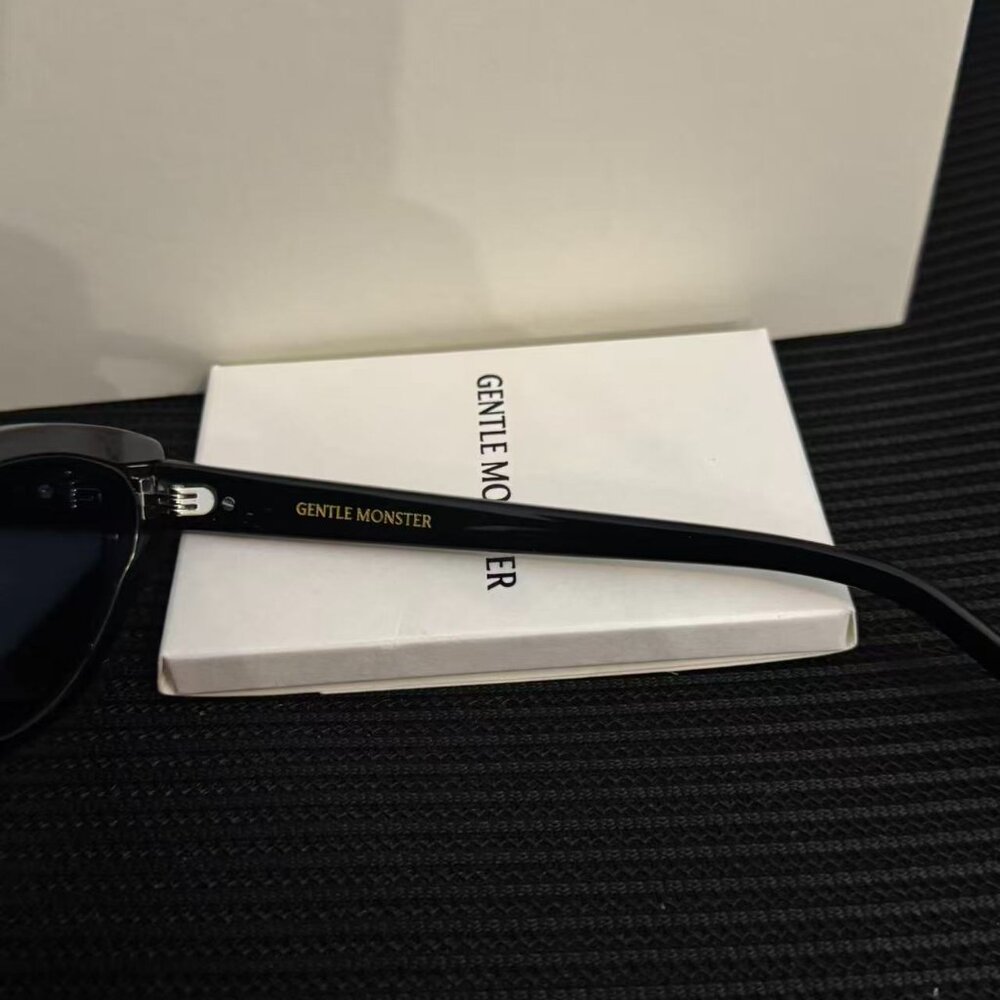 Gentle Monster VANILLA Black Oval Sunglasses Slim Retro Unisex - Picture 6 of 8